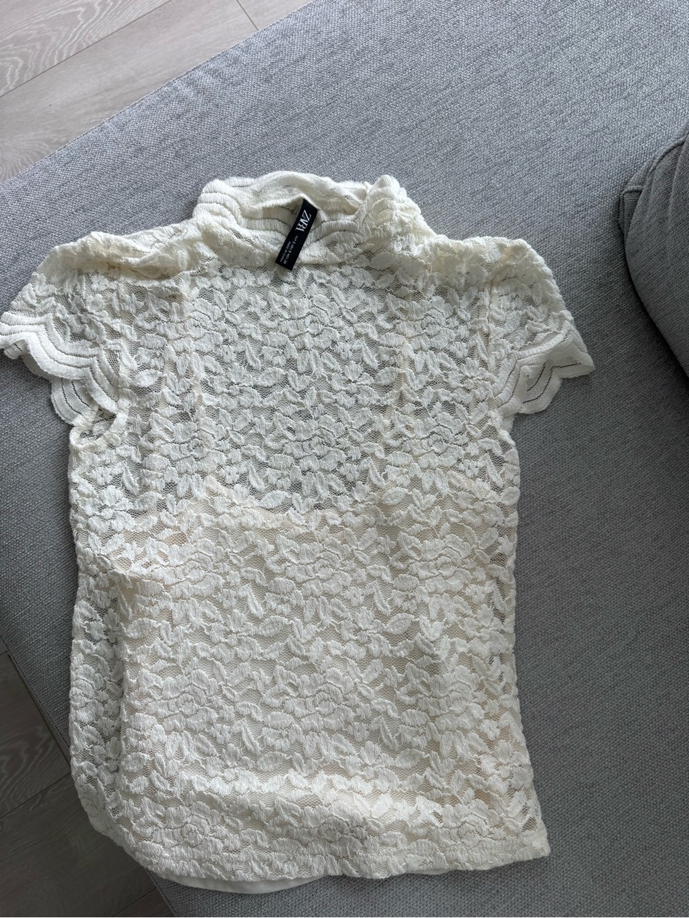 Zara Ivory Lace Mock Neck Short Sleeve Top